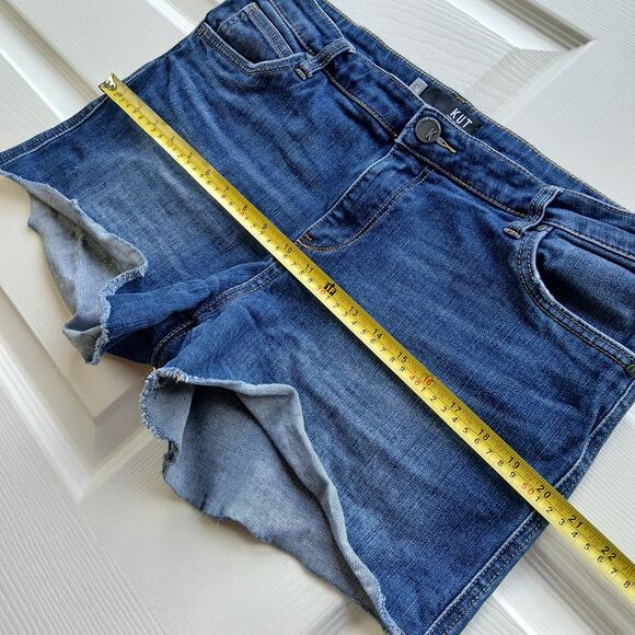 KUT From The Kloth Gidget Fray Shorts size 14 denim cutoffs jorts dark wash blue - Picture 10 of 15